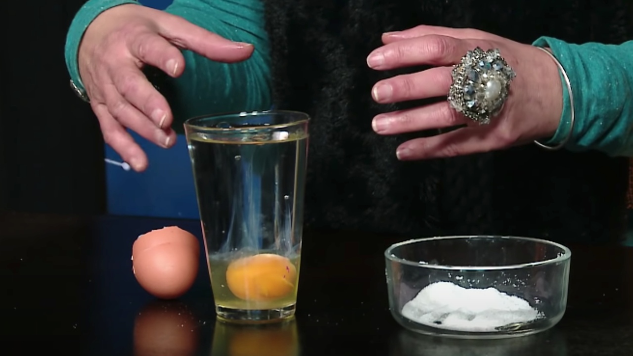 que significan telarañas en limpia con huevo