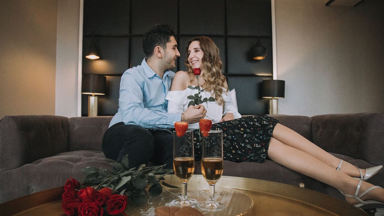 pareja no aporta económicamente