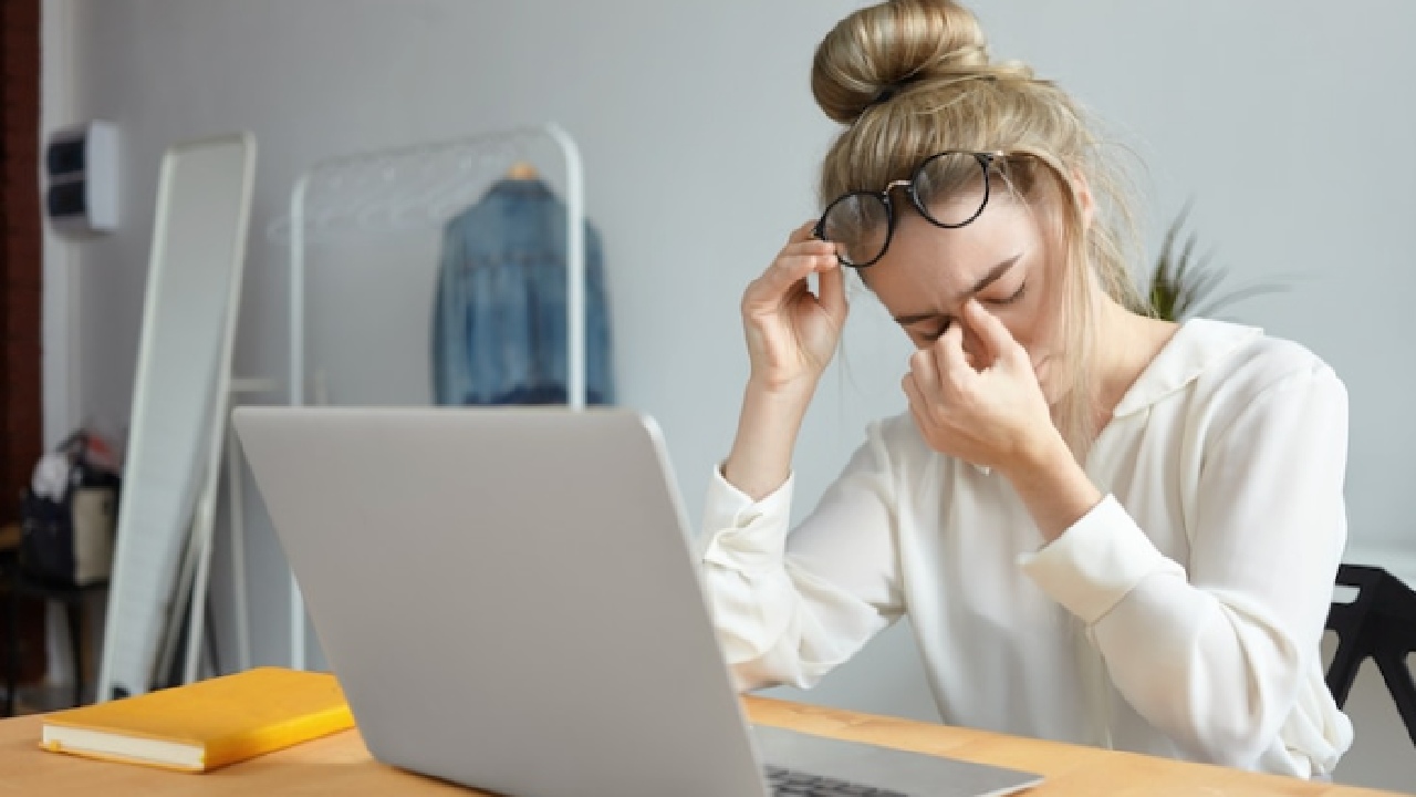 como aliviar fatiga visual