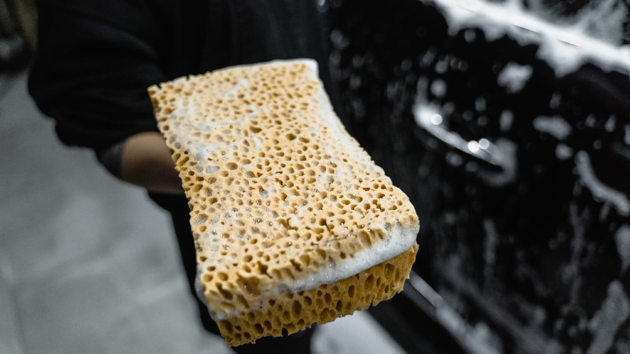 quitar manchas de pintura coche