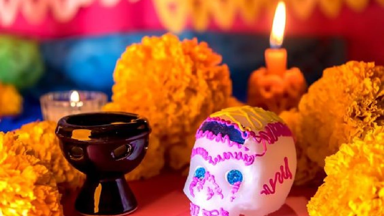 copal en ofrenda dia de muertos