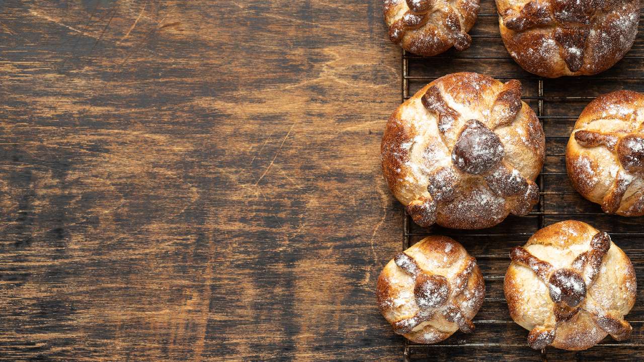 pan de muerto keto