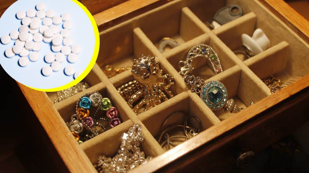 aspirina para limpiar joyería de fantasía