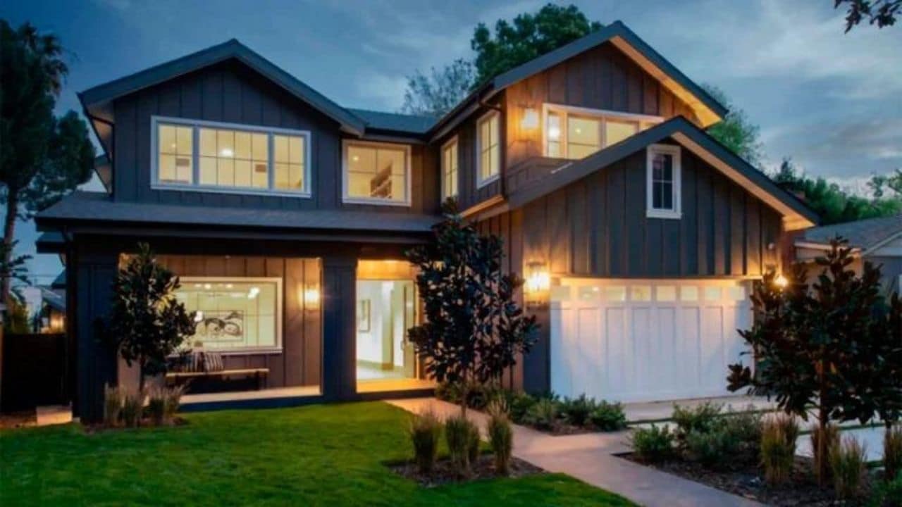 como es casa de chicharito