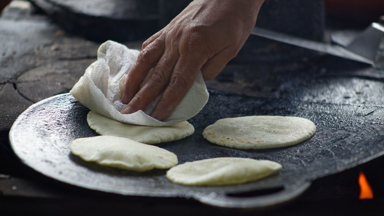 Cómo quitar el óxido de un comal de hierro