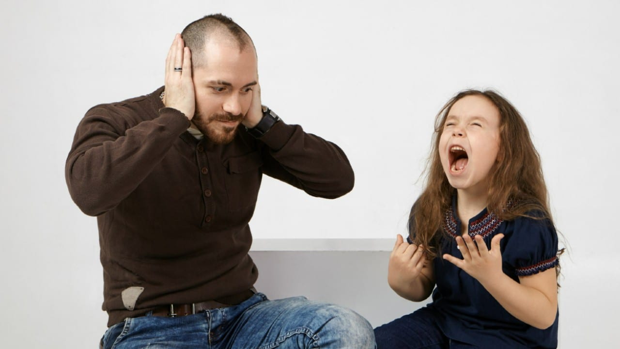 dejar llorar a los niños