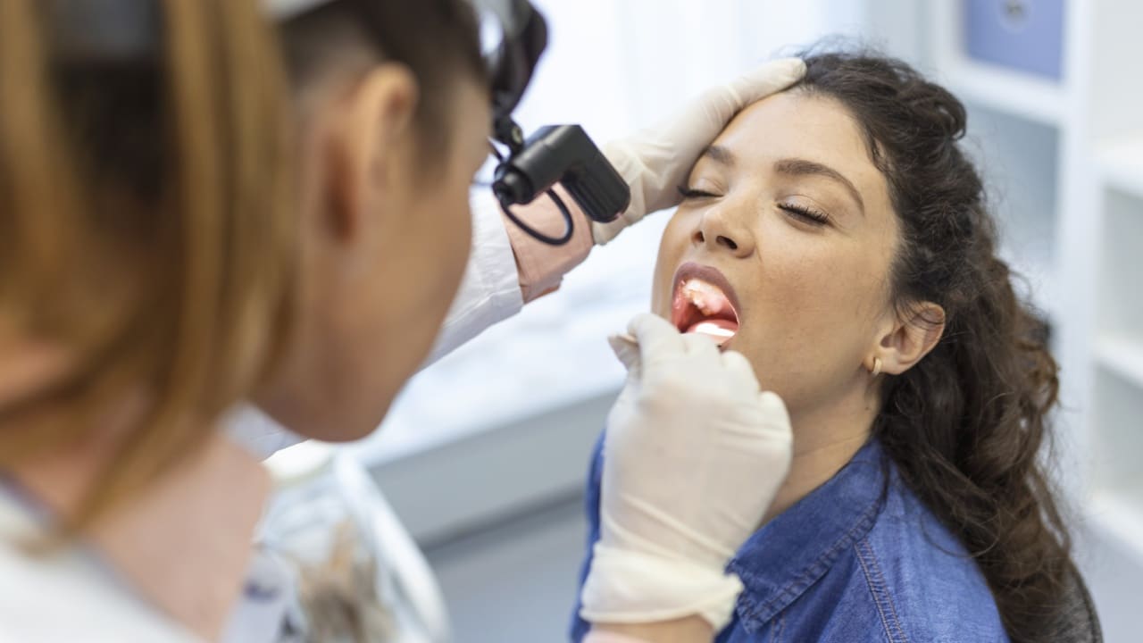 Qué son los tonsilolitos