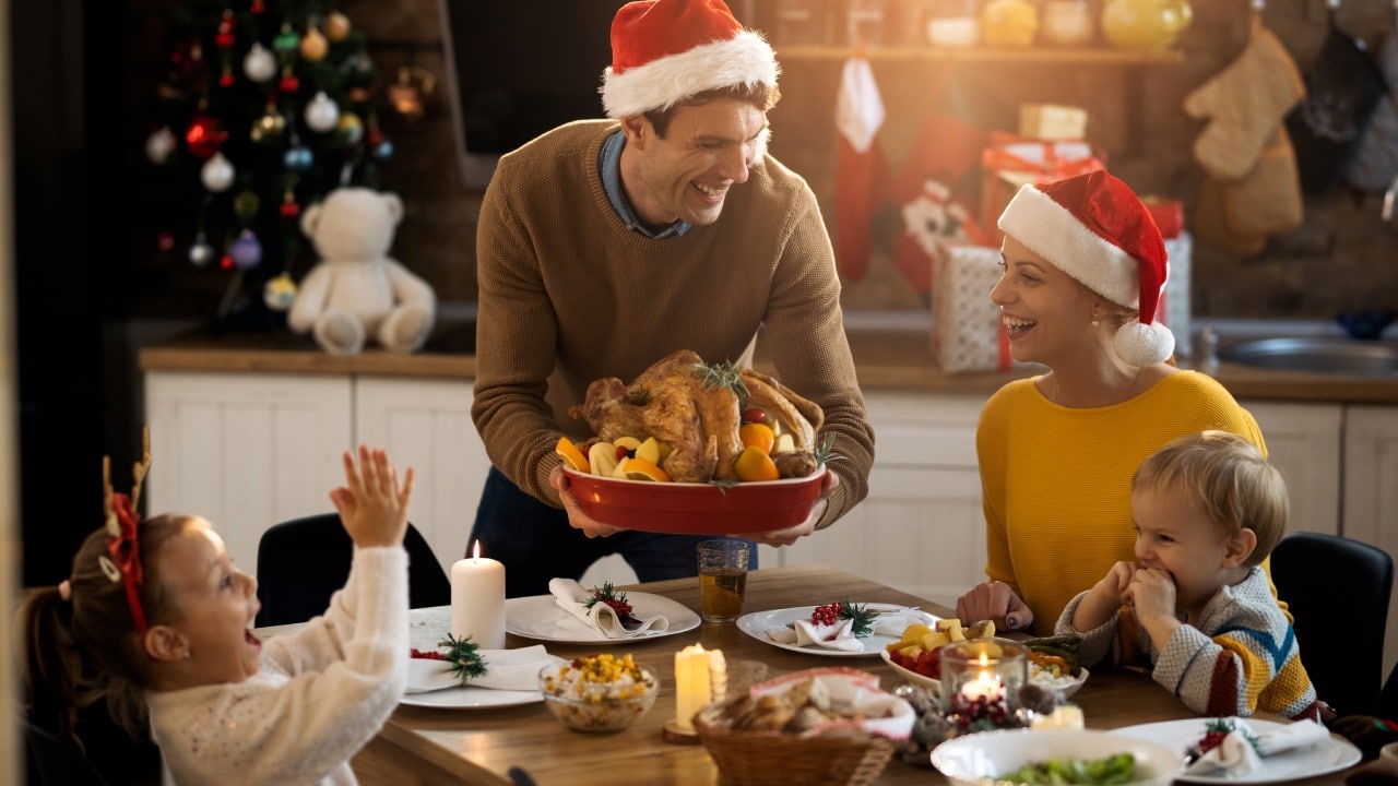 Cuánto tiempo hornear la pierna de cerdo y el pavo