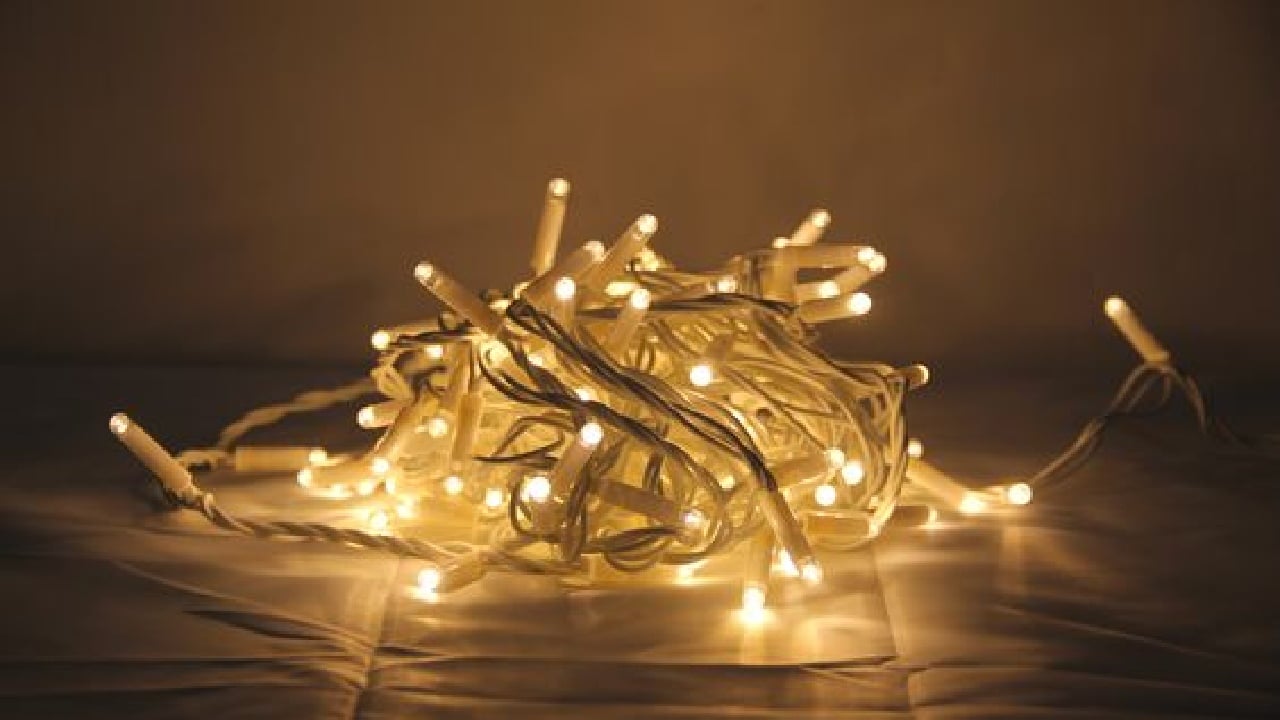 como poner luces navidenas