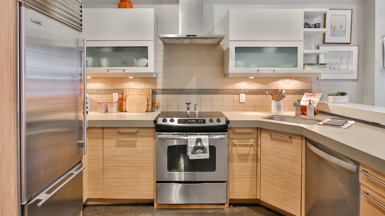 No debes poner el trapo de la cocina en el horno