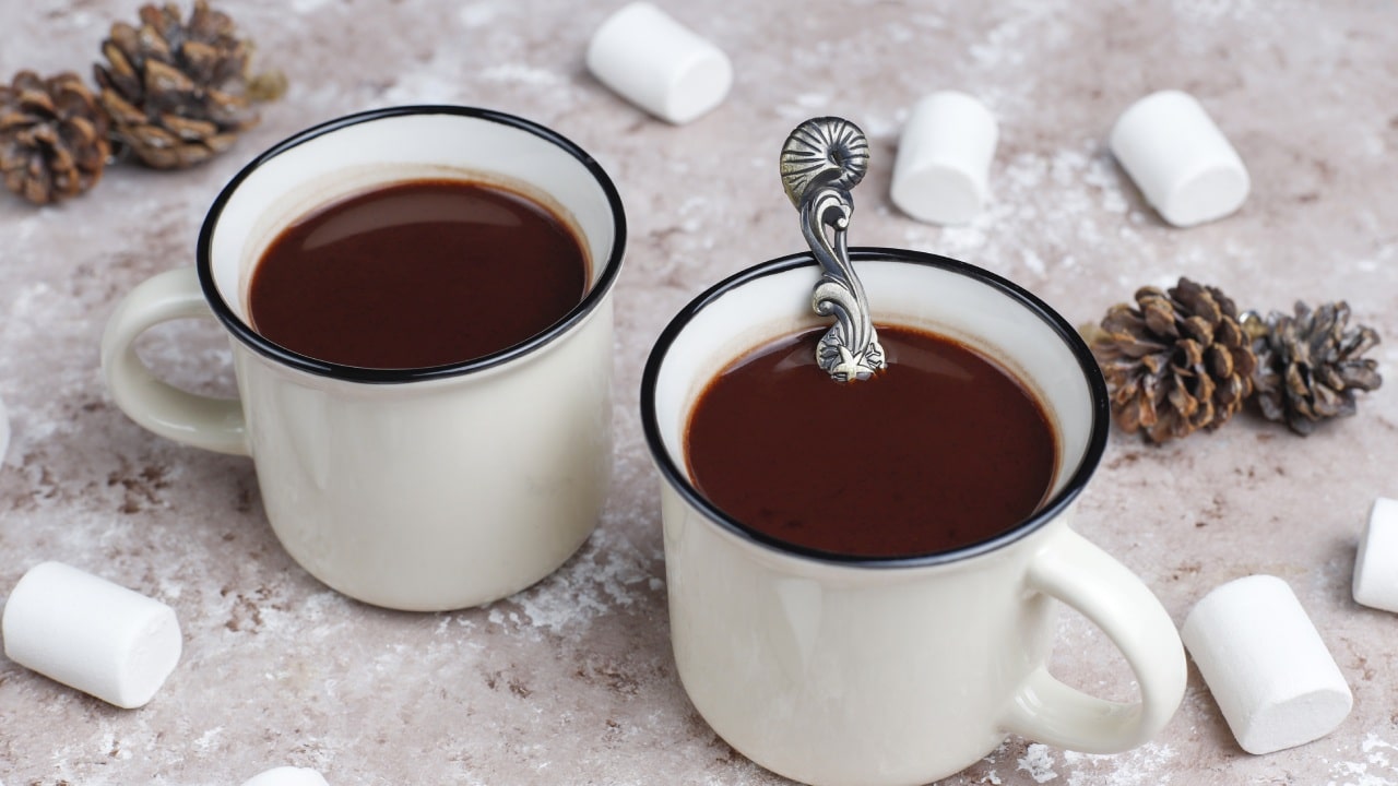 Cómo hacer chocolate caliente espeso