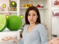 Truco con limón para que tu refrigerador huela rico