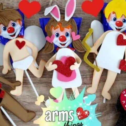 Cómo decorar una paleta payaso para el 14 de febrero