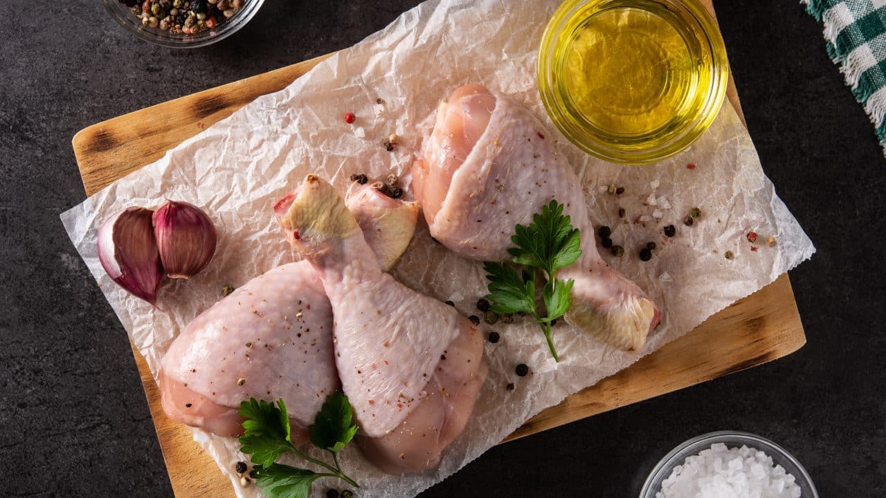 Consejos para comprar el pollo más fresco en el mercado