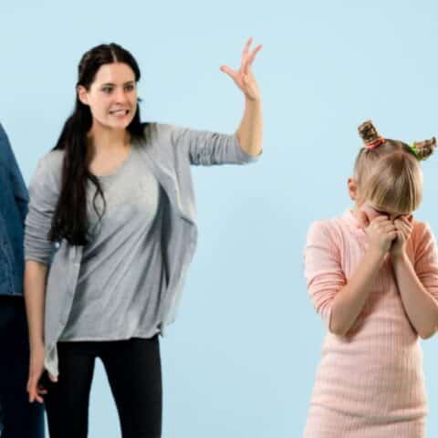 Asustas a tus hijos para que te obedezcan