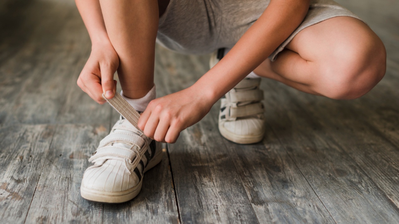 niños NUNCA deben usar zapatos de segunda mano