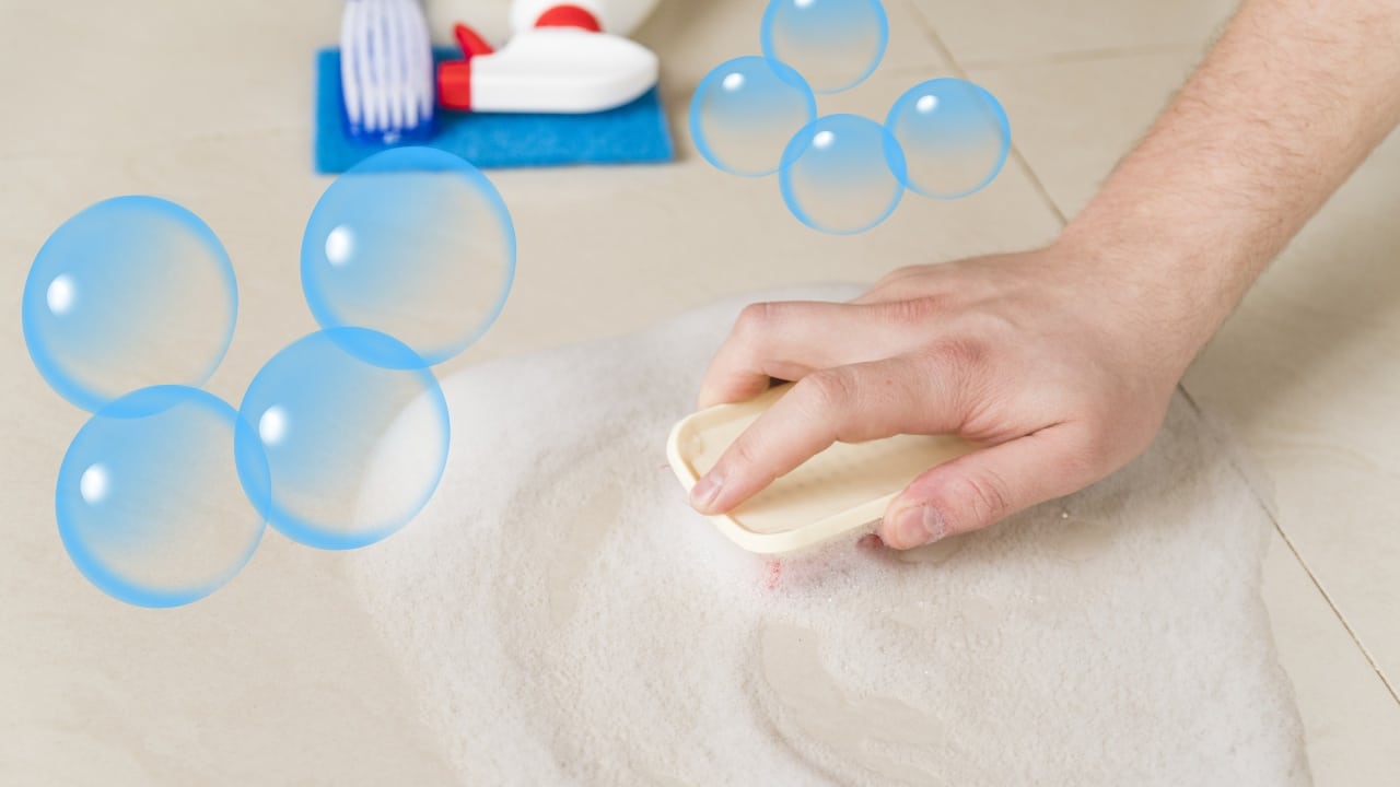 Cómo blanquear el piso de tu baño