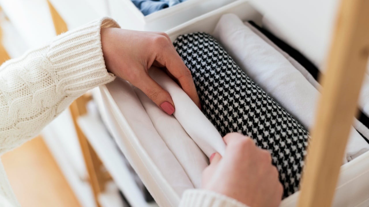 forma correcta de guardar la ropa