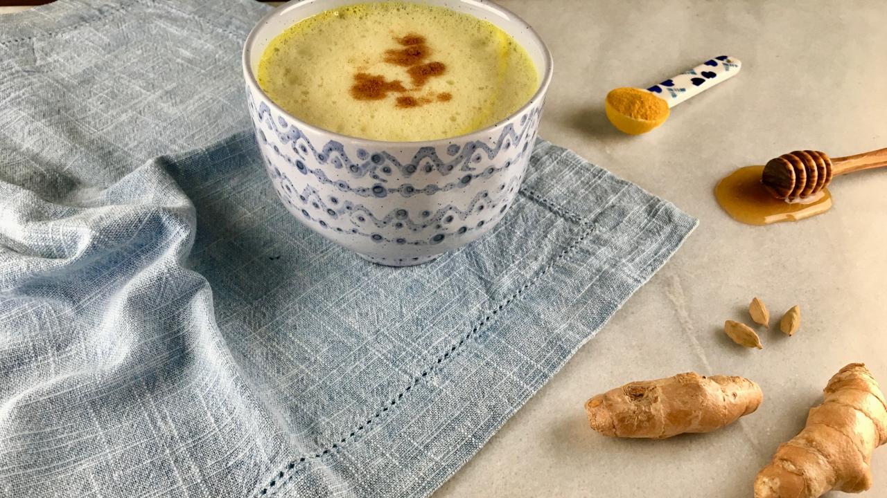Receta de la bebida leche dorada