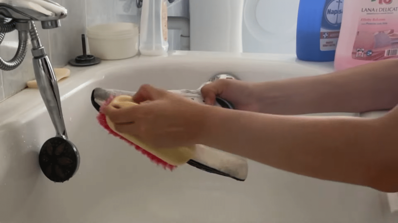 desmanchar el calzado deportivo