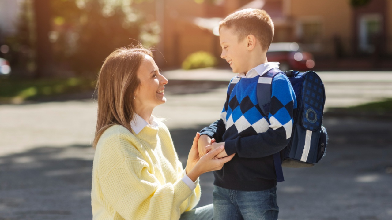llevar a tus hijos a la escuela