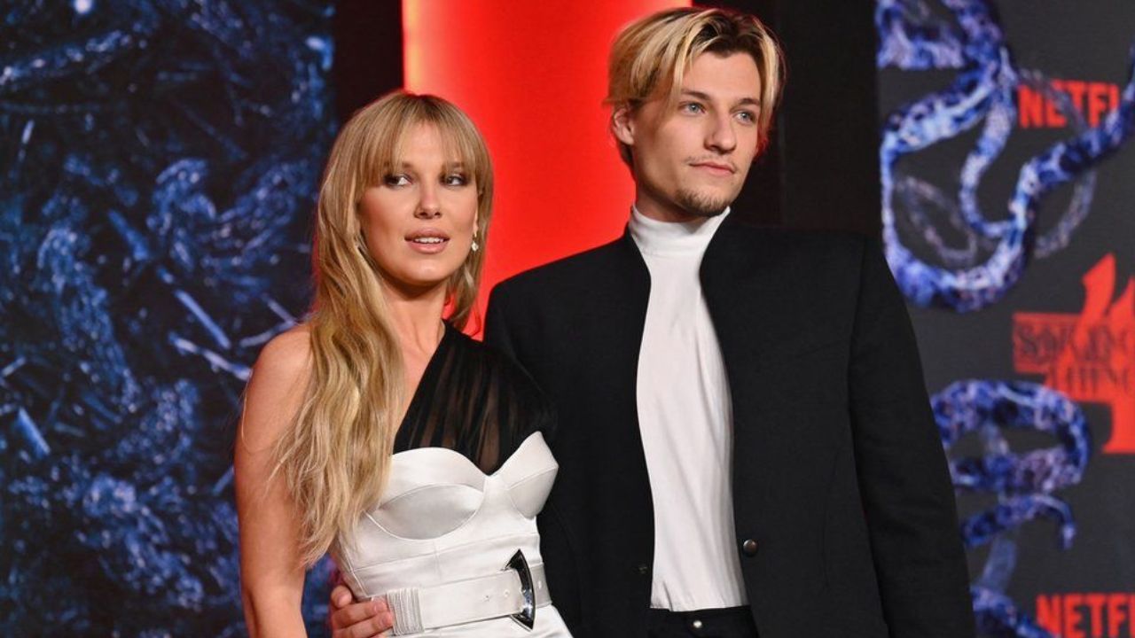 Pareja en alfombras rojas