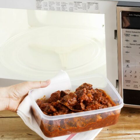 Evitar descongelar alimentos