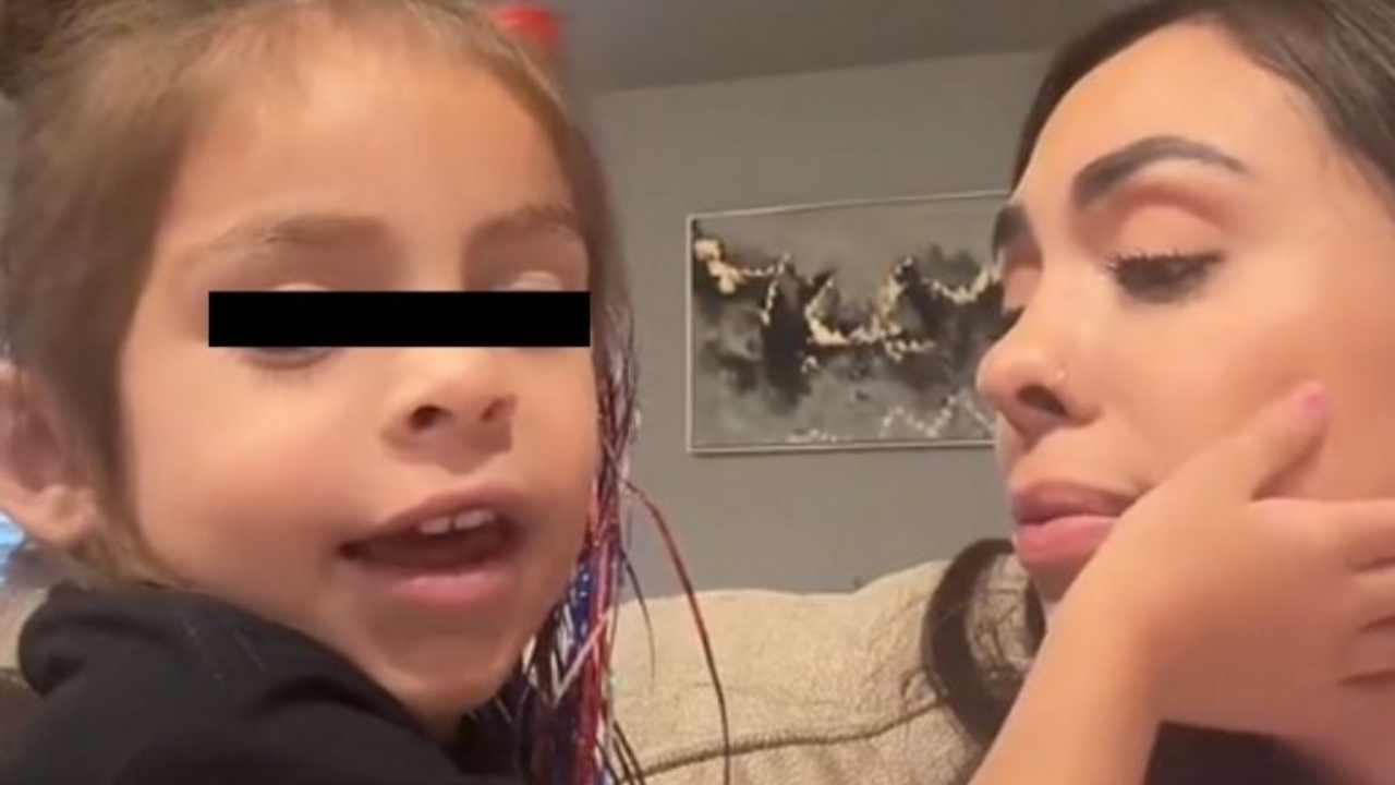 retirar el vello extra de su ceja