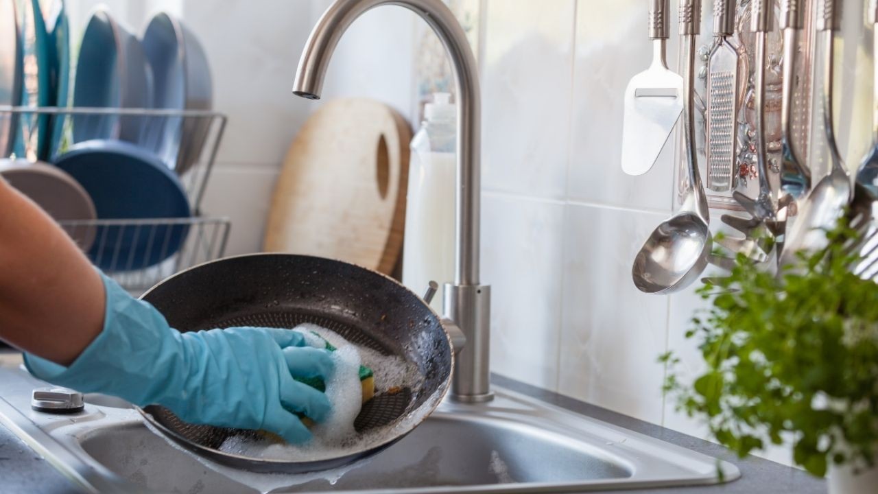 Pasta abrillantadora de trastes