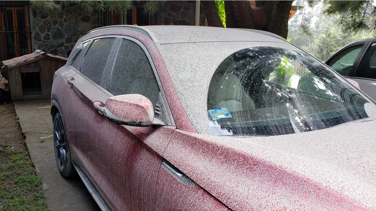 Ceniza volcánica de auto