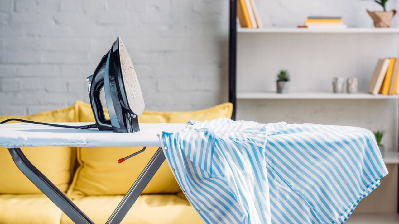 Truco casero con papel aluminio para planchar