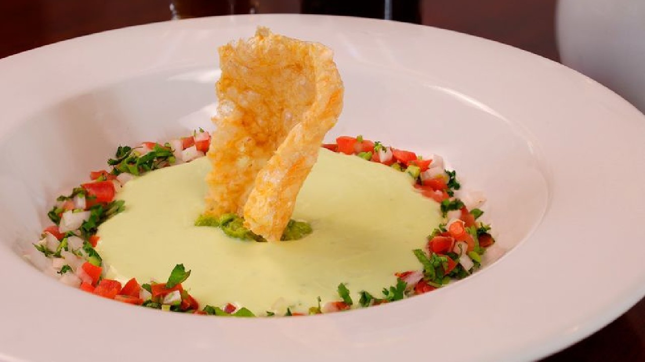 Vender chicharrón como crostini de cerdo