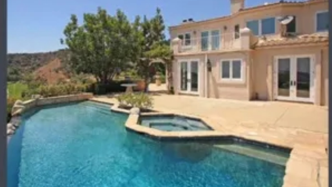 Esta es la alberca de Kate del Castillo