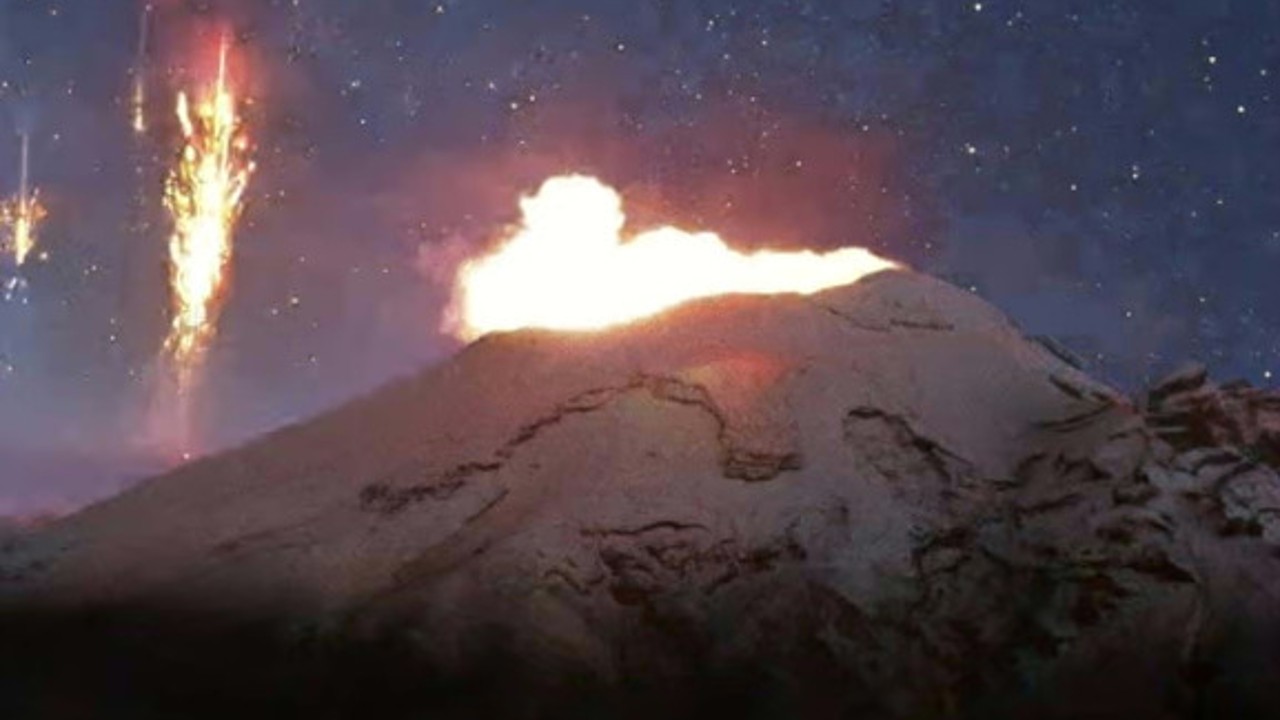 Popocatépetl lanza luces rojas