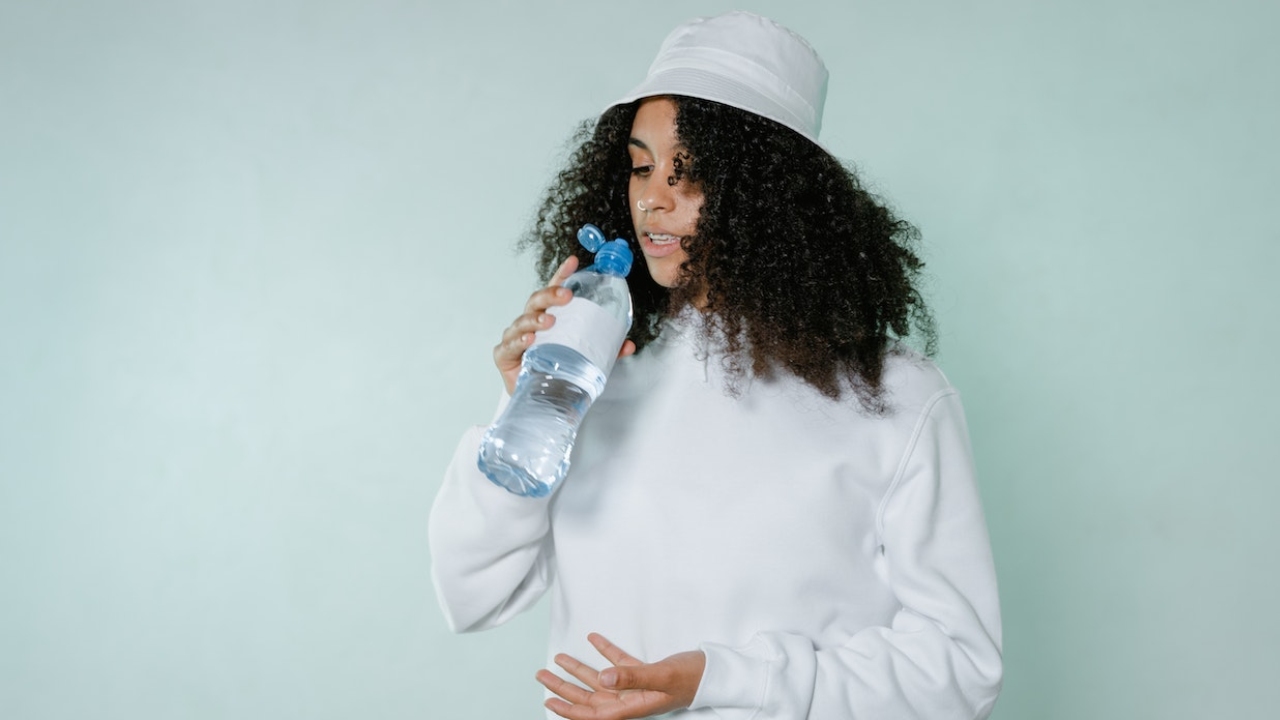 ¿Qué tan segura y limpia es una botella de agua reutilizable?