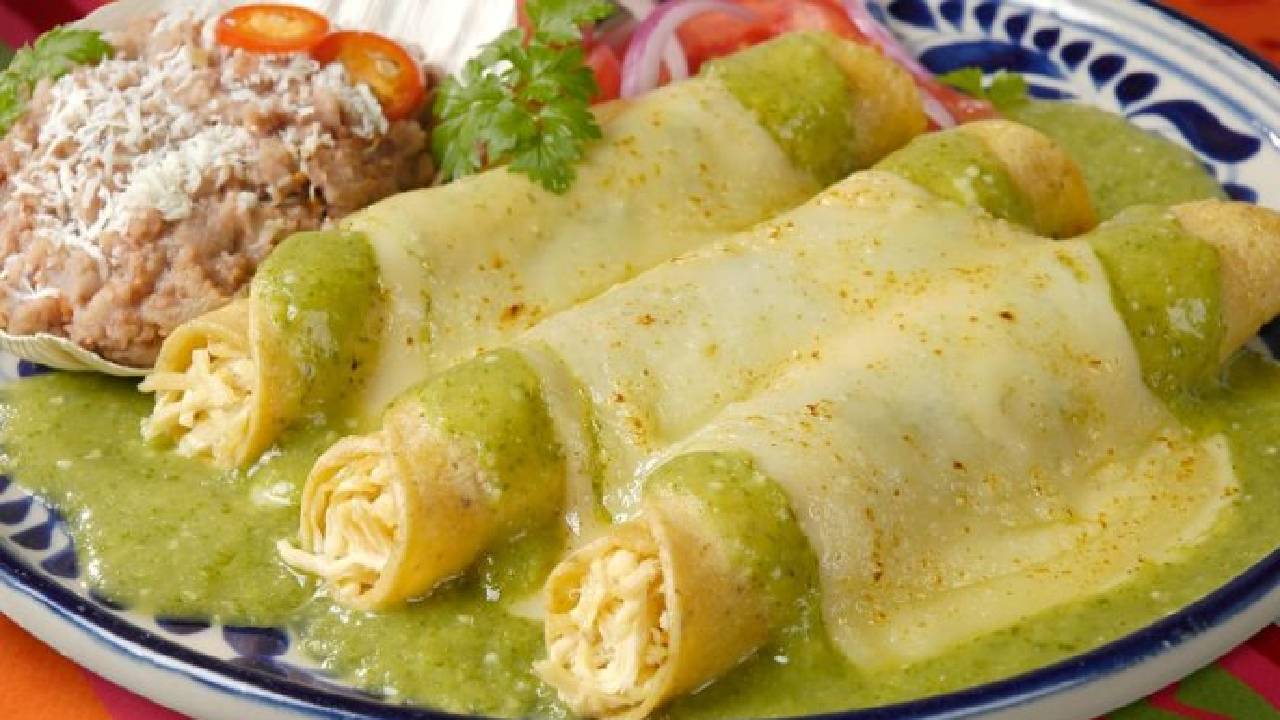 Cómo hacer las enchiladas suizas al estilo Sanborns