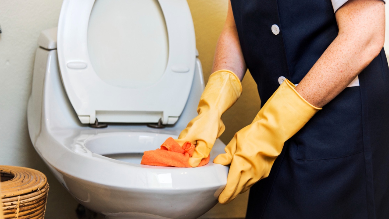 Lavar el baño es fundamental 